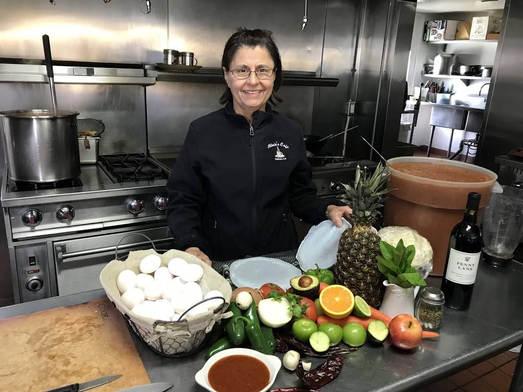 Olivias Cafe | restaurant | 1047 Freedom Blvd, Watsonville, CA 95076, USA | 8315365292 OR +1 831-536-5292