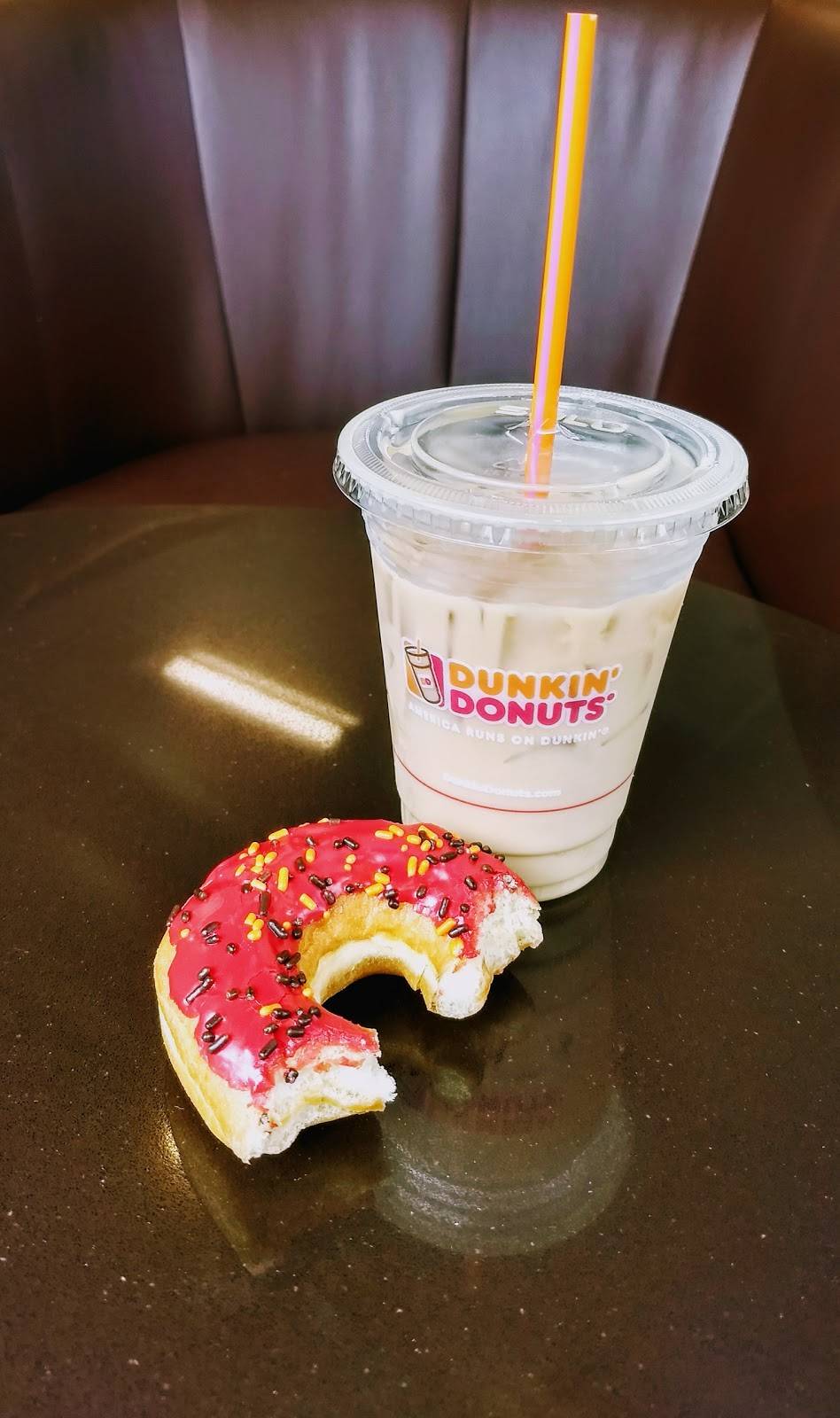 Dunkin | bakery | 405 Hooksett Rd, Auburn, NH 03032, USA | 6034832299 OR +1 603-483-2299