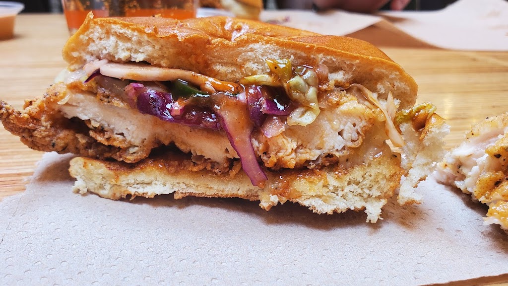 Big Chicken | restaurant | 4480 Paradise Rd #1200, Las Vegas, NV 89169, USA | 7026753333 OR +1 702-675-3333