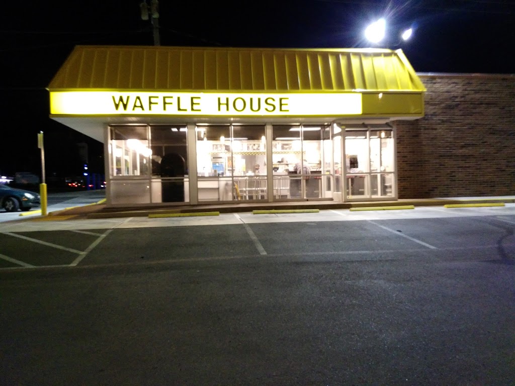 Waffle House | restaurant | 2110 Coulter St S, Amarillo, TX 79106, USA | 8063591125 OR +1 806-359-1125