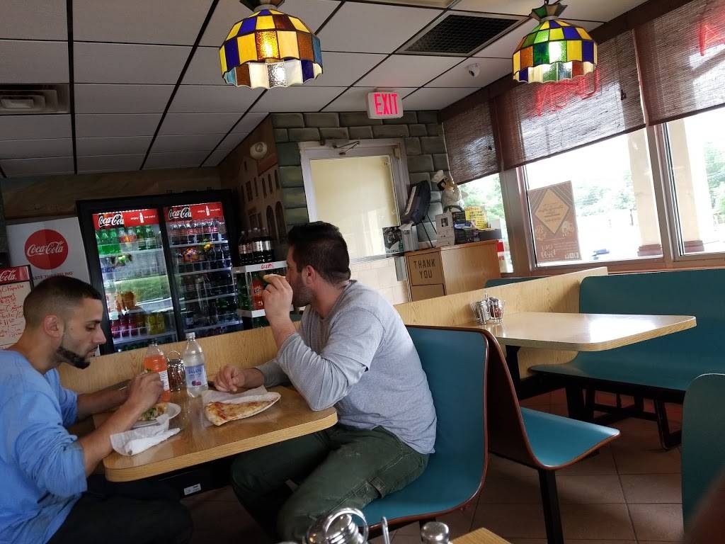 Italian Village | restaurant | 1304 South Ave #4, Plainfield, NJ 07062, USA | 9085610031 OR +1 908-561-0031