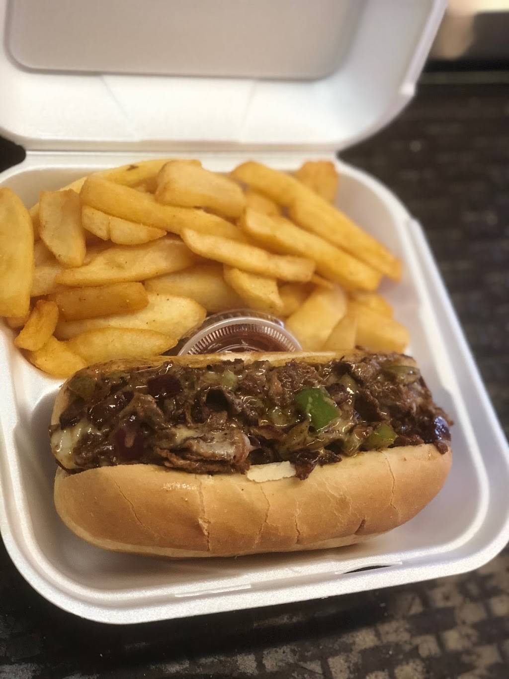 Family Kitchen &Grill | restaurant | 2650 Monte Diablo Ave, Stockton, CA 95204, USA | 2095655420 OR +1 209-565-5420