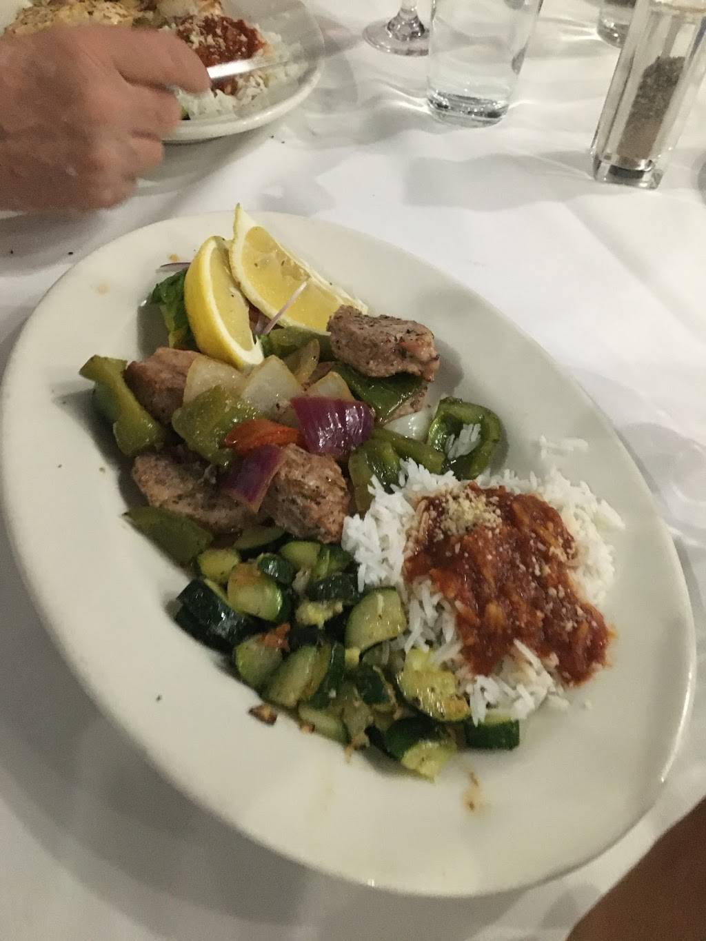 Its Greek To Me | restaurant | 15920 N Oracle Rd # 120, Tucson, AZ 85739, USA | 5208254199 OR +1 520-825-4199