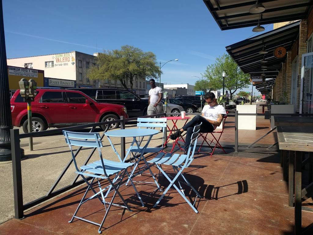 J.D.s BBQ & Grill | restaurant | 311 W Jefferson Blvd, Dallas, TX 75208, USA | 2143778775 OR +1 214-377-8775