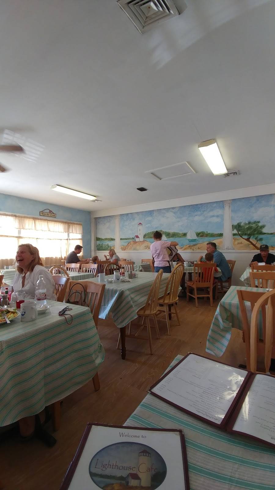 Lighthouse Cafe | cafe | 216 MA-28, West Harwich, MA 02671, USA | 5084325399 OR +1 508-432-5399