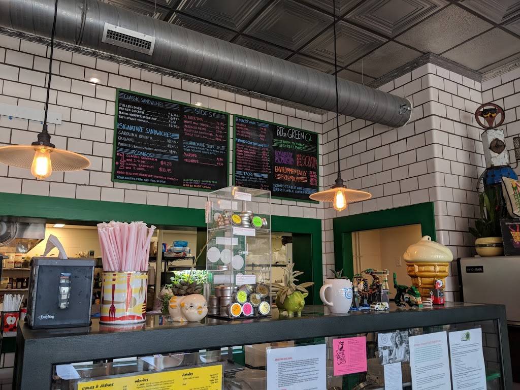 Big Green Q | restaurant | 6023 Maple St, Omaha, NE 68104, USA | 4022163000 OR +1 402-216-3000