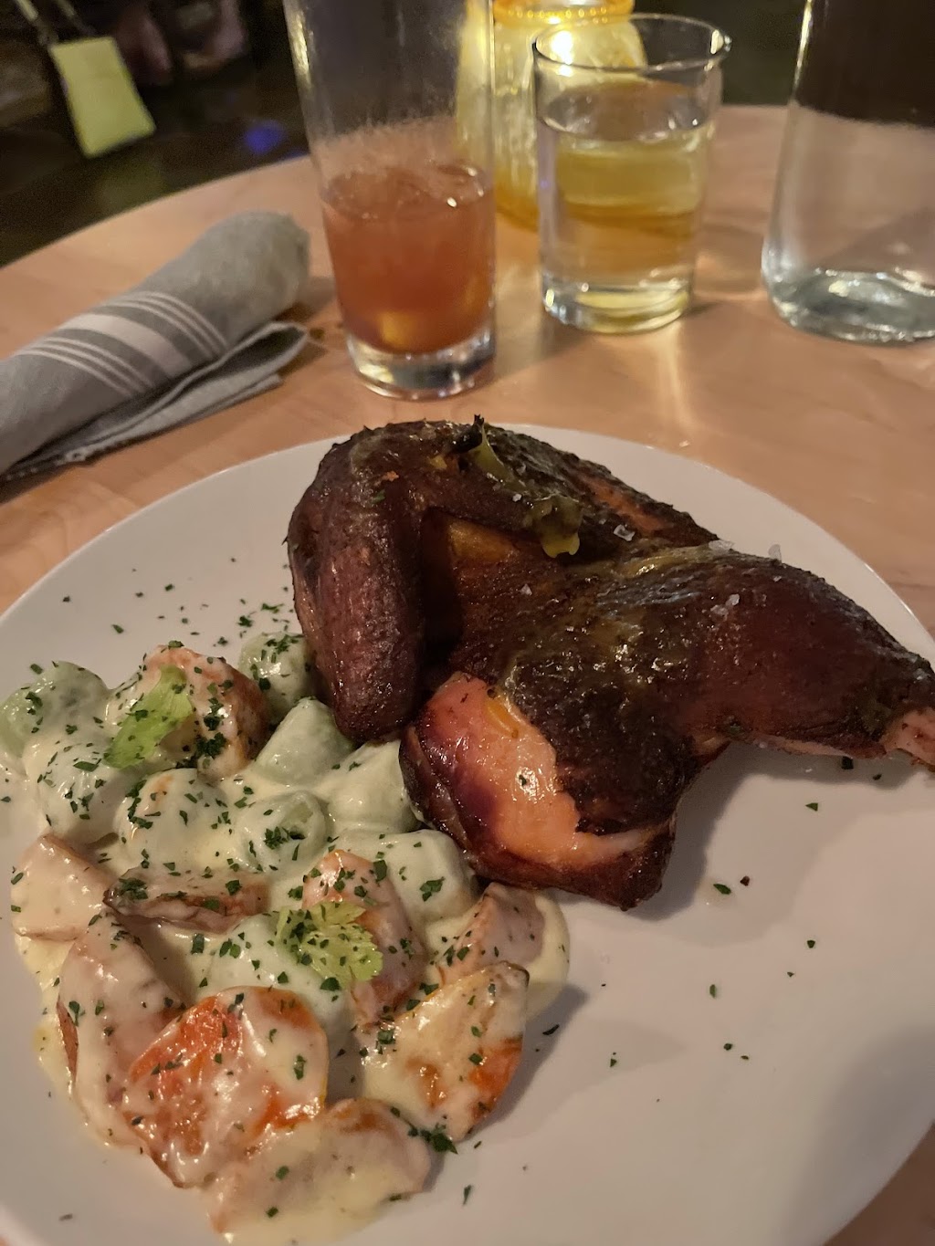 Plum Southern Kitchen & Bar | restaurant | 501 Washington St C, Durham, NC 27701, USA | 9193516446 OR +1 919-351-6446