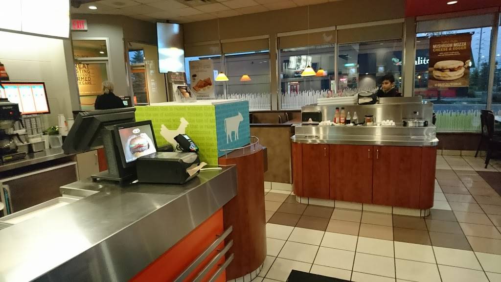 A&W Canada | restaurant | 733 Central Pkwy W, Mississauga, ON L5B 4L1, Canada | 9058488885 OR +1 905-848-8885