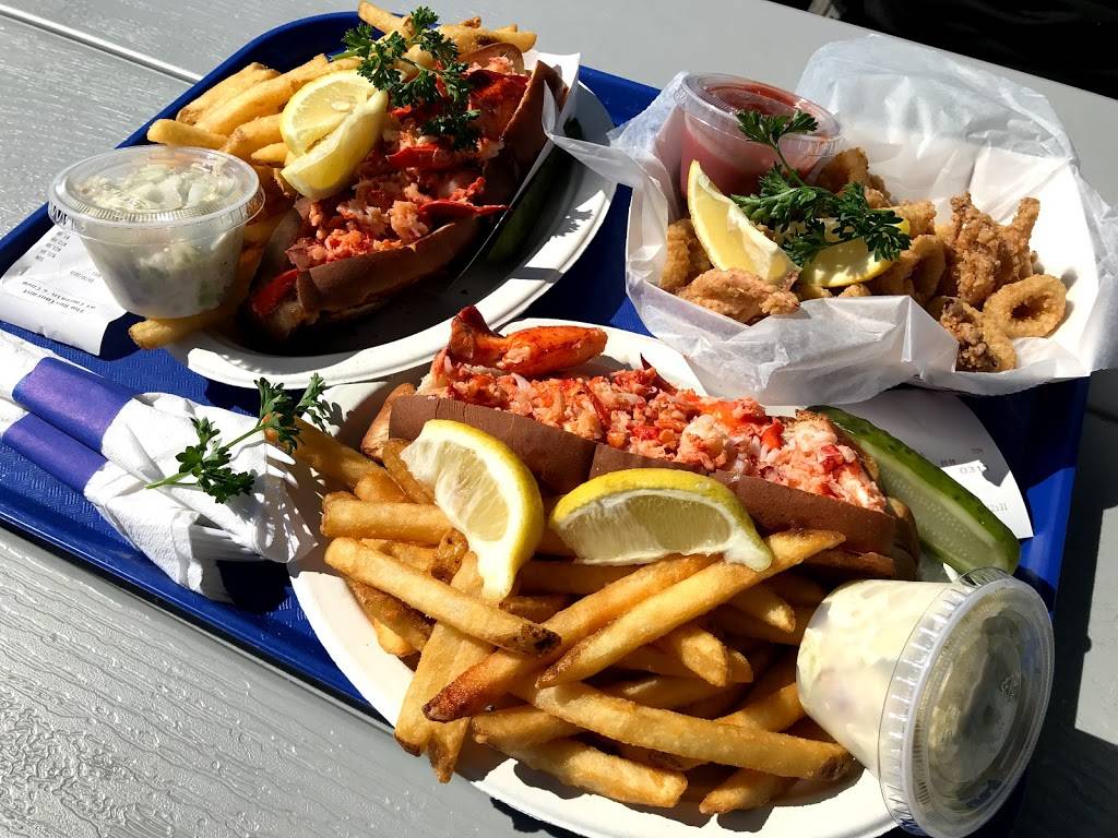 Captains Cove Seaport | restaurant | 1 Bostwick Ave, Bridgeport, CT 06605, USA | 2033351433 OR +1 203-335-1433