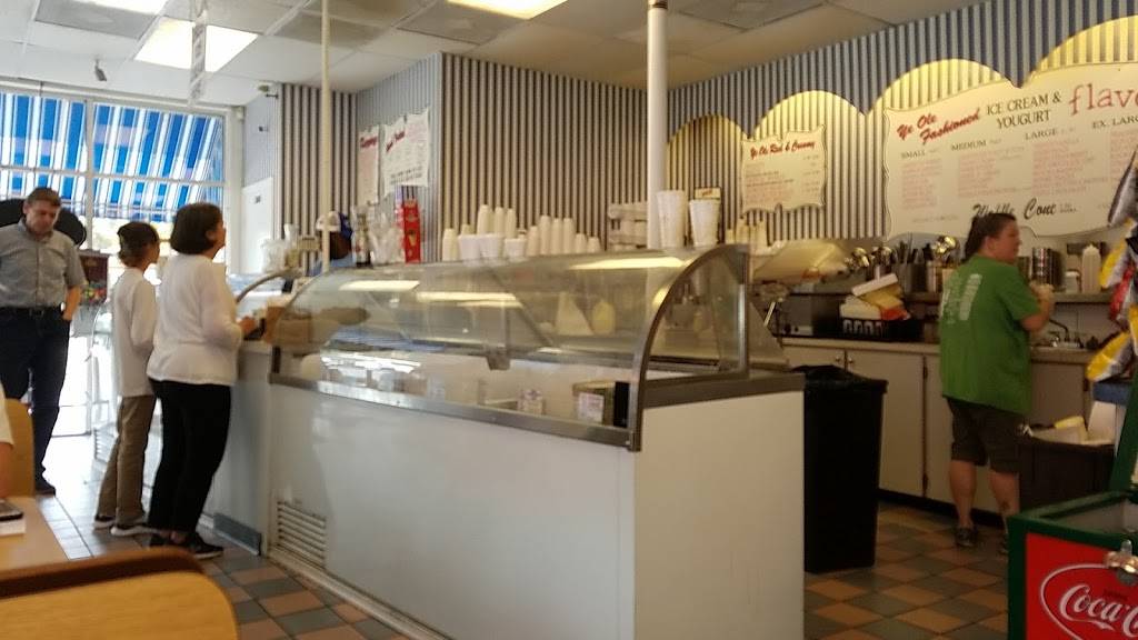 Ye Ole Fashioned Ice Cream | restaurant | 474 Savannah Hwy, Charleston, SC 29407, USA | 8437664854 OR +1 843-766-4854