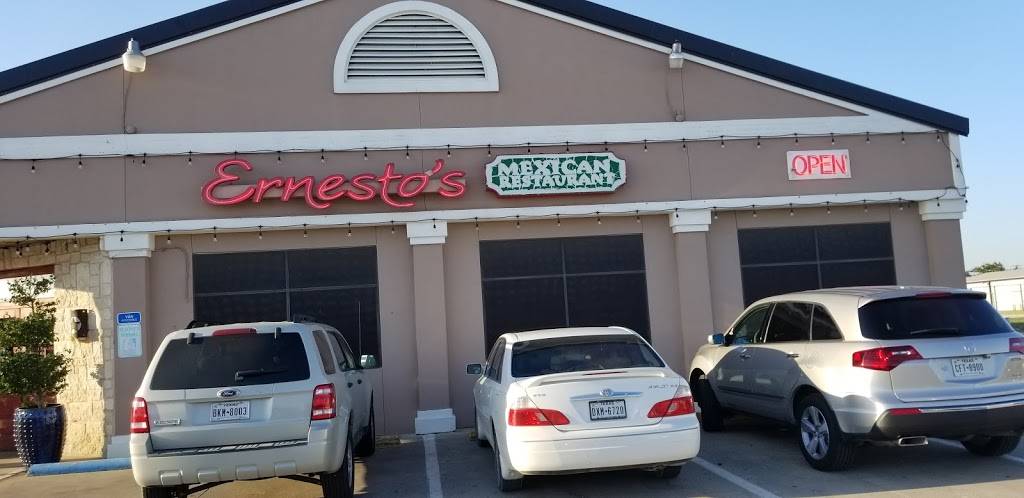 Ernestos Mexican Restaurant | restaurant | 10279 Farm to Market 455 E, Pilot Point, TX 76258, USA | 9406863500 OR +1 940-686-3500