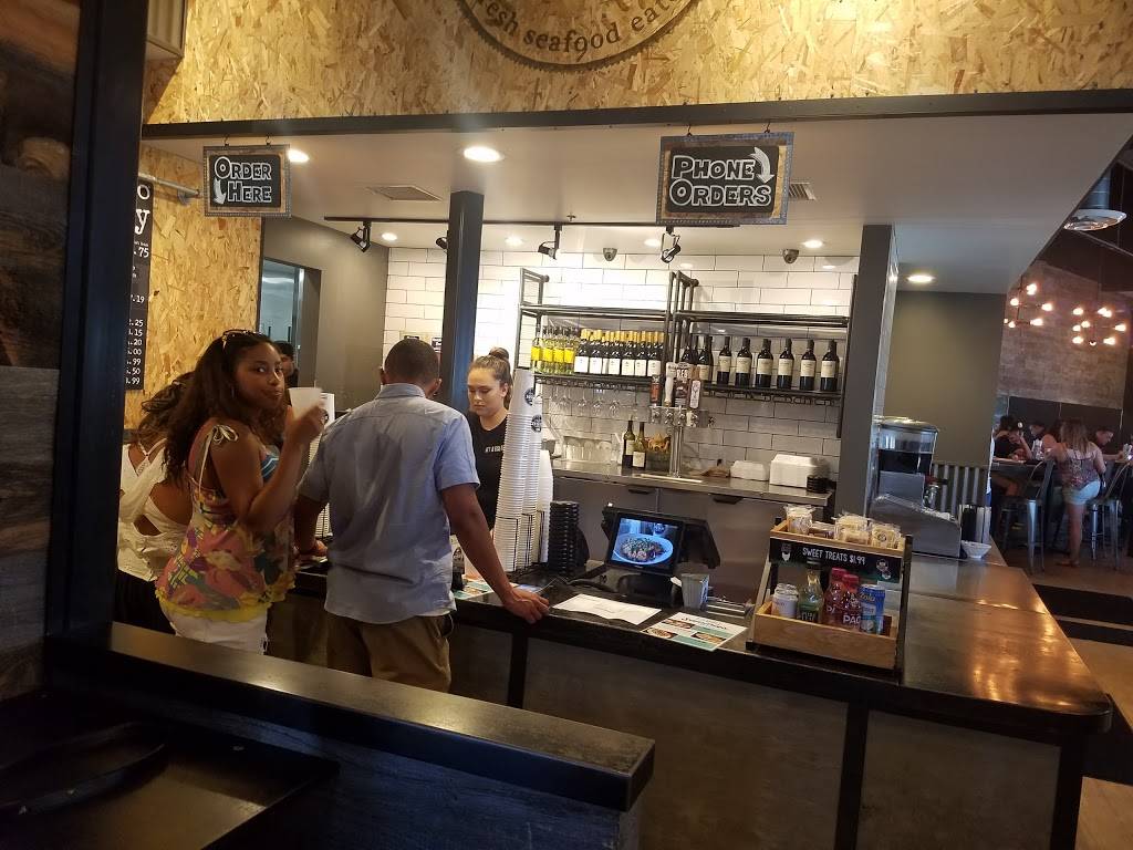 California Fish Grill | restaurant | 11421 South St, Cerritos, CA 90703, USA | 5628650066 OR +1 562-865-0066