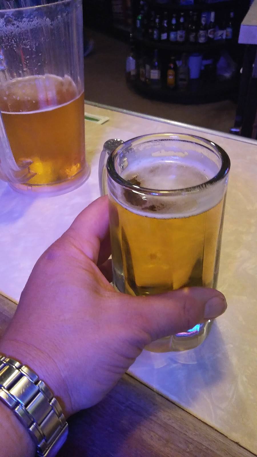 Gards | restaurant | 7170 W Burleigh St, Milwaukee, WI 53210, USA | 4144424280 OR +1 414-442-4280