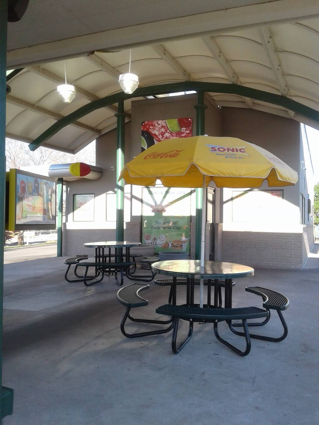 Sonic Drive-In | restaurant | 900 W Sheridan Ave, Oklahoma City, OK 73106, USA | 4052342299 OR +1 405-234-2299