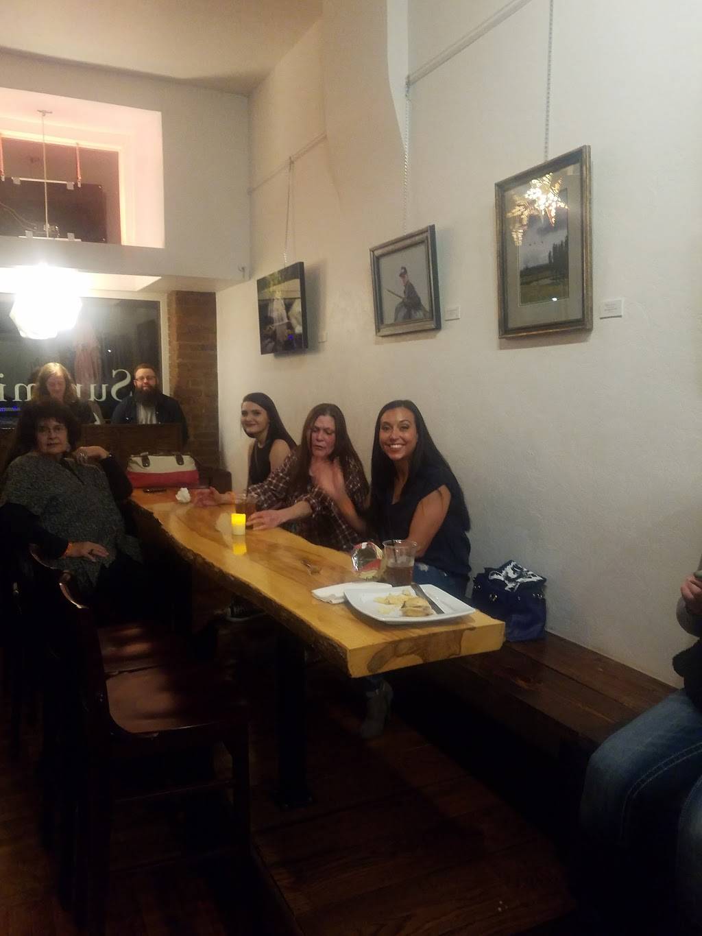 StreetSide Grill & Bar | restaurant | 203 Main St, Whitesburg, KY 41858, USA | 6066330444 OR +1 606-633-0444