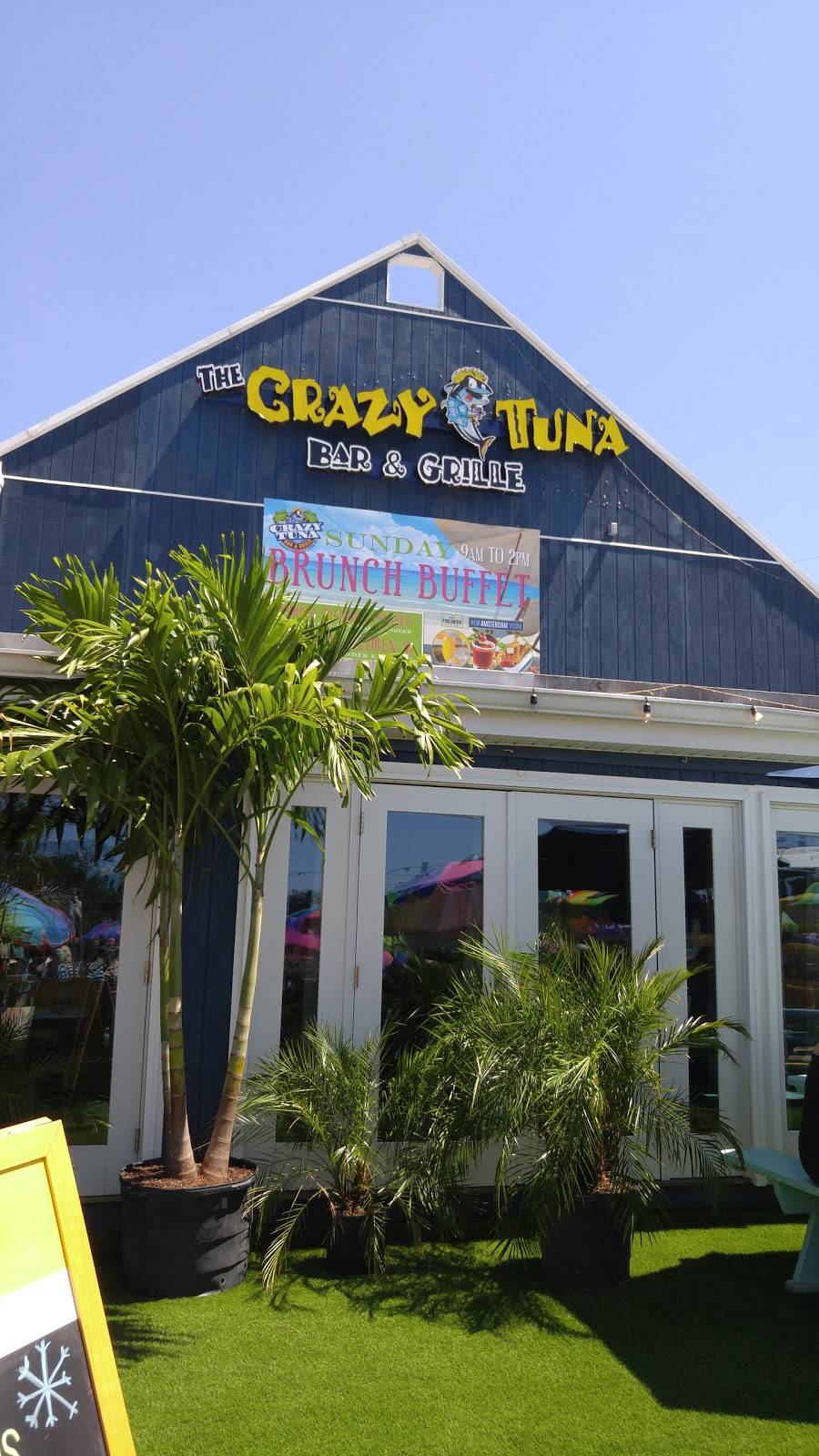 The Crazy Tuna Bar & Grille | restaurant | 203 Nanticoke Rd, Essex, MD 21221, USA | 4435599158 OR +1 443-559-9158