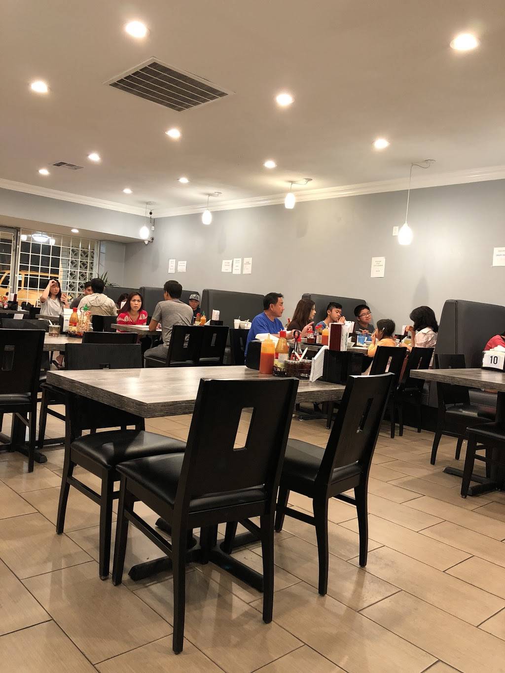 Cô Ba | restaurant | 10642 Westminster Ave, Garden Grove, CA 92843, USA | 7145374920 OR +1 714-537-4920