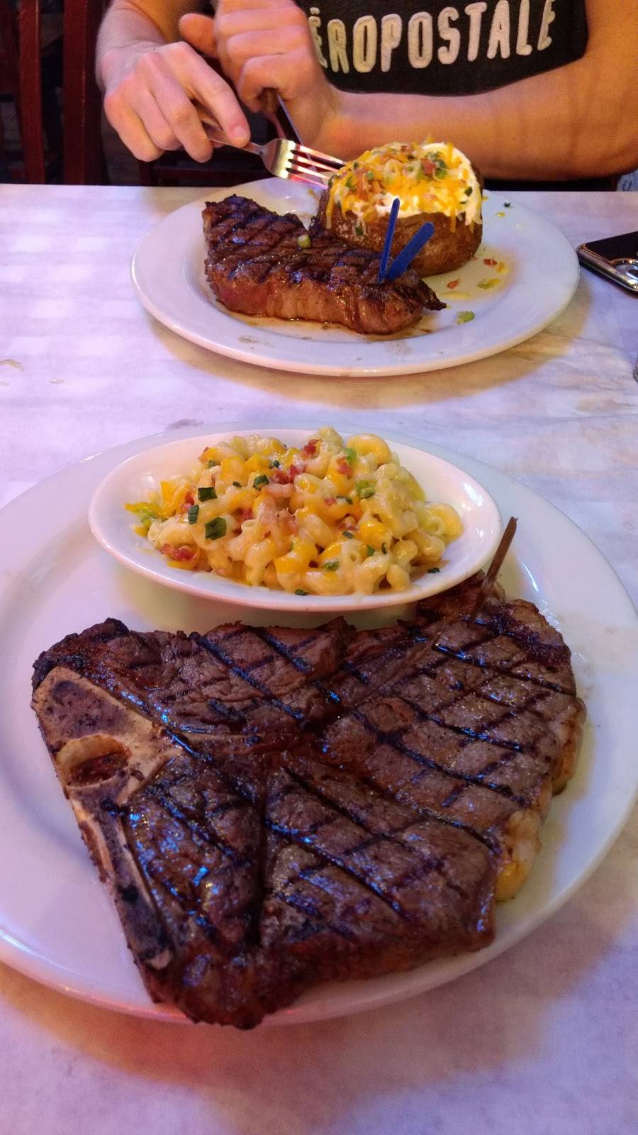 Mannys Original Chophouse- Haines City | restaurant | 35496 US-27, Haines City, FL 33844, USA | 8634223910 OR +1 863-422-3910