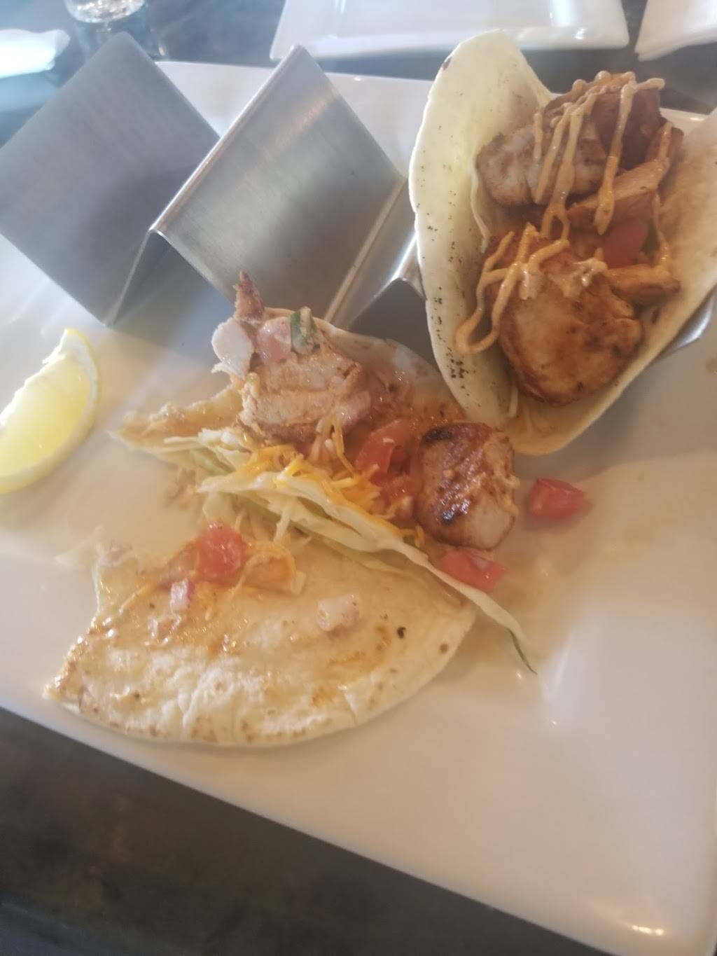 Stonys | restaurant | 8166 Shore Dr, Norfolk, VA 23518, USA | 7579376889 OR +1 757-937-6889