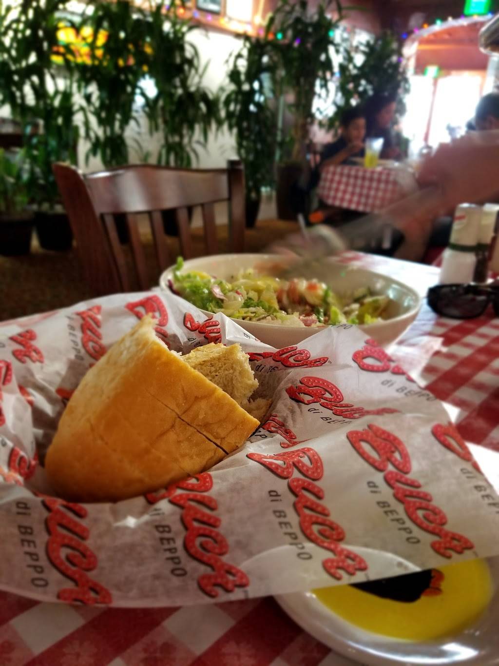 Buca di Beppo Italian Restaurant | restaurant | 6333 W 3rd St, Los Angeles, CA 90036, USA | 3233706560 OR +1 323-370-6560