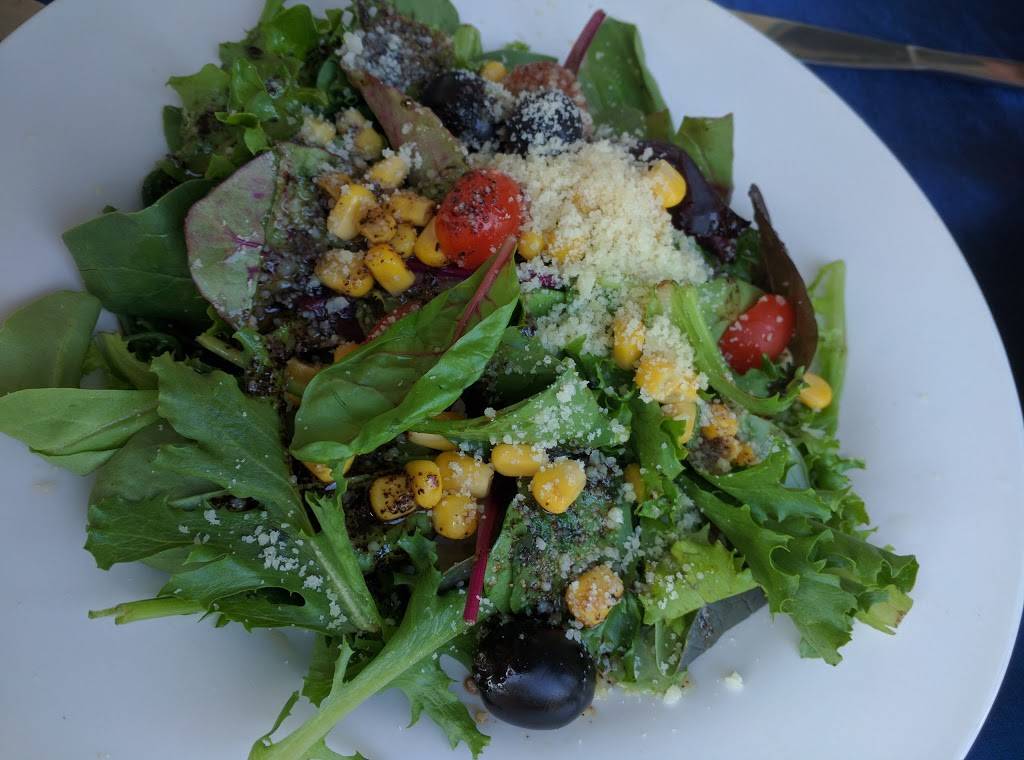 Daniela Restaurant | restaurant | 824 W 36th St, Baltimore, MD 21211, USA | 4437599320 OR +1 443-759-9320