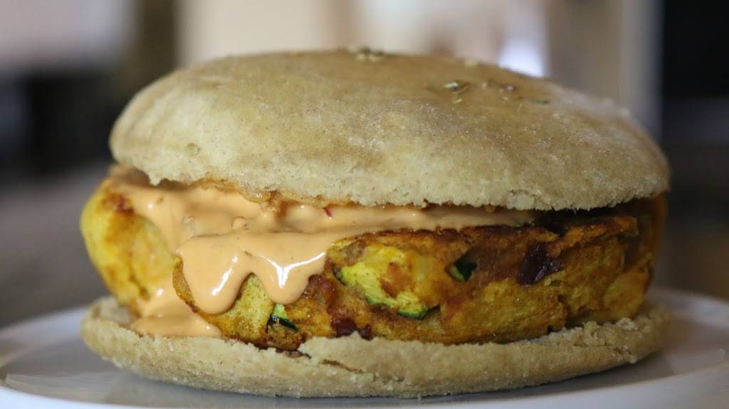 Conscious Plates | restaurant | 332 E 51st St, Chicago, IL 60615, USA | 3127674116 OR +1 312-767-4116