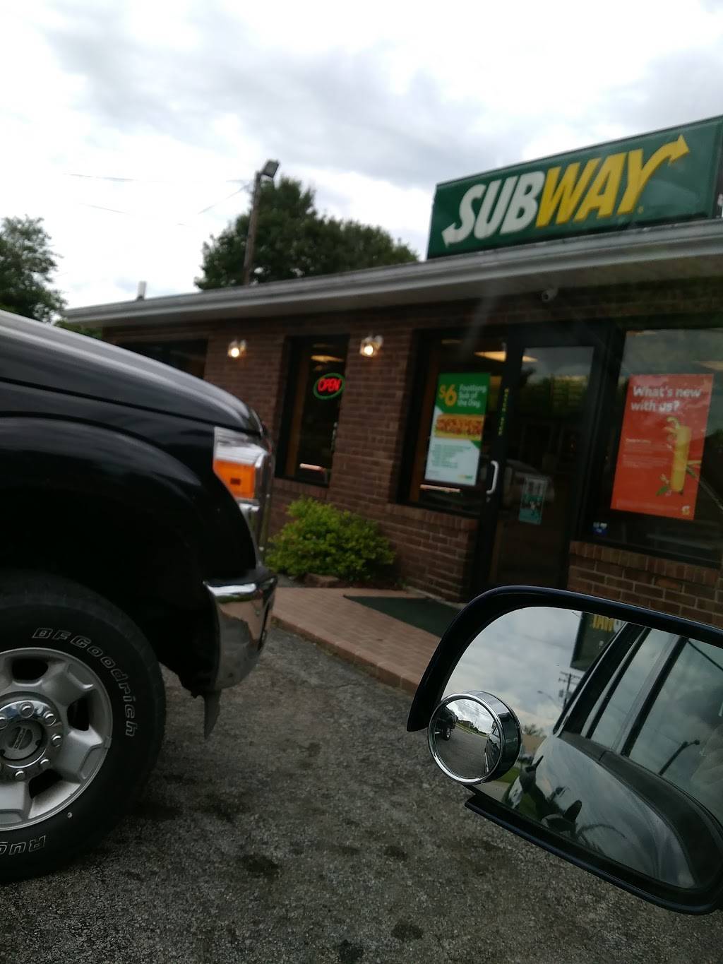 Subway | restaurant | 1602 E Broadway St, Campbellsville, KY 42718, USA | 2707890700 OR +1 270-789-0700