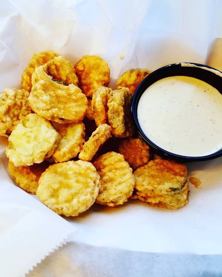 Dripping Wings | restaurant | 18325 Ranch Rd 12, Wimberley, TX 78676, USA | 5126456858 OR +1 512-645-6858