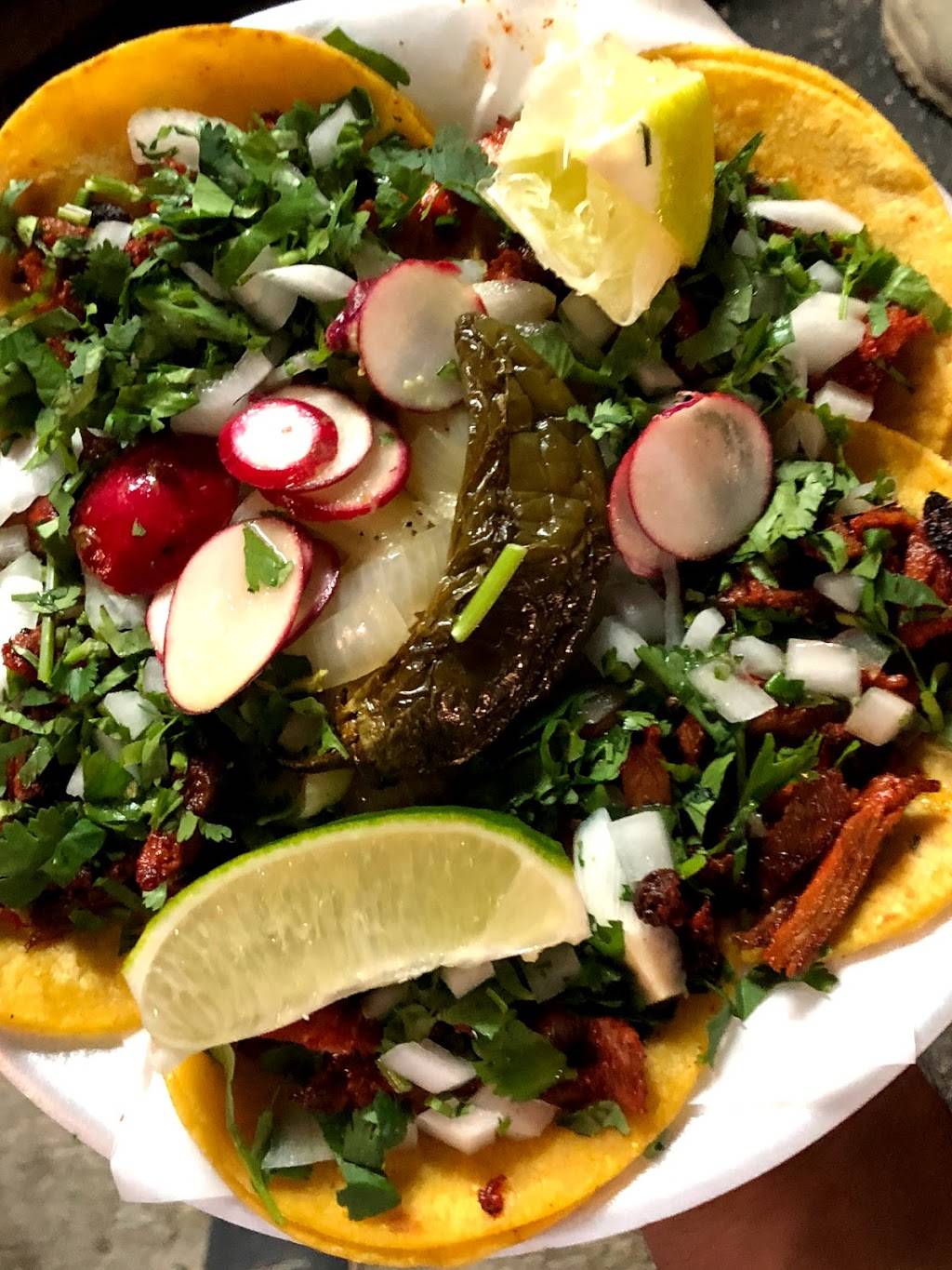 Tacos El Jarocho Veracruzano | restaurant | 1430 S New Braunfels Ave, San Antonio, TX 78210, USA | 2108527930 OR +1 210-852-7930