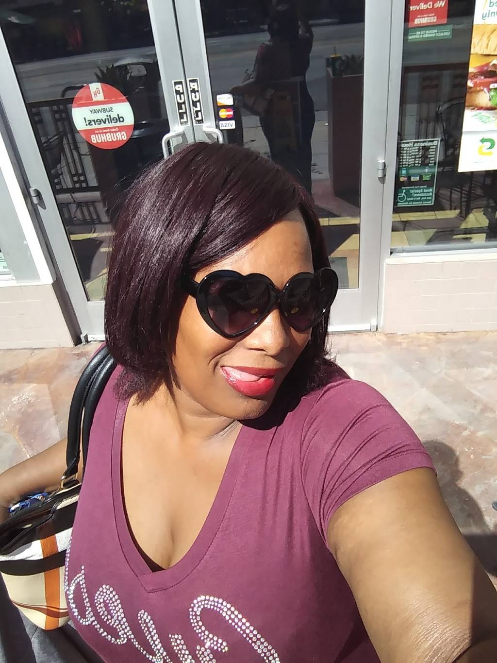 Subway Restaurants | restaurant | 5353 Wilshire Blvd, Los Angeles, CA 90036, USA | 3239380407 OR +1 323-938-0407