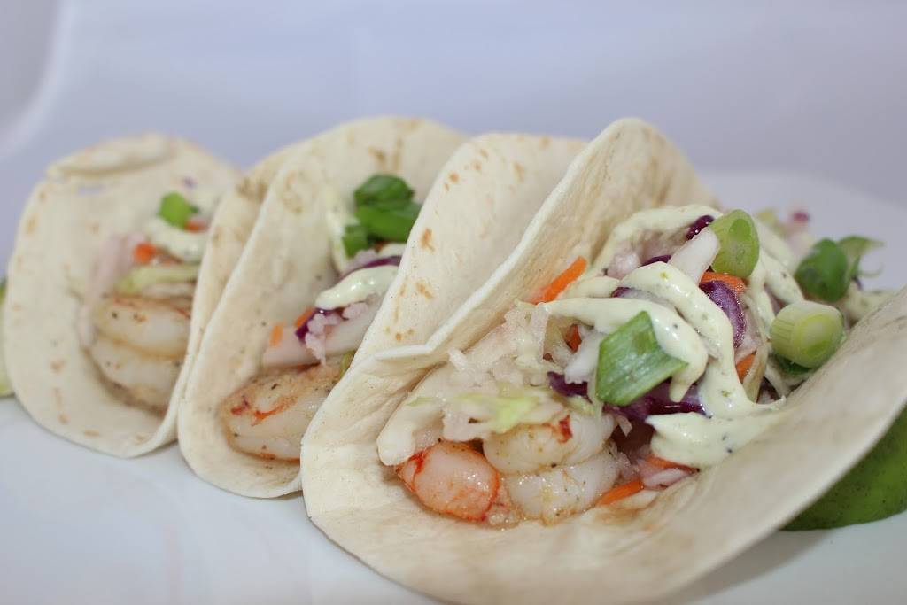 Saltys Island Bar & Grille | restaurant | 437 S Gulfview Blvd, Clearwater Beach, FL 33767, USA | 7272168085 OR +1 727-216-8085