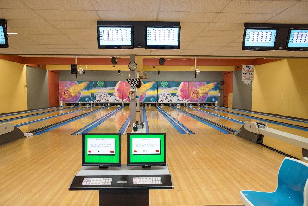 Salle De Quilles Les Saules | meal takeaway | 3110 Boulevard Masson, Québec, QC G1P 1J8, Canada | 4188713650 OR +1 418-871-3650