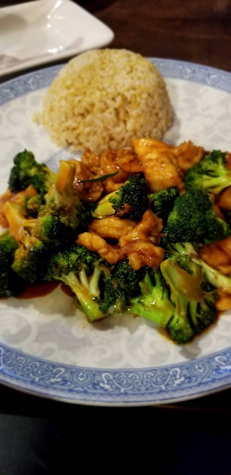 Lee Cafe | restaurant | 1046 Regent Pkwy, Fort Mill, SC 29715, USA | 8035487882 OR +1 803-548-7882