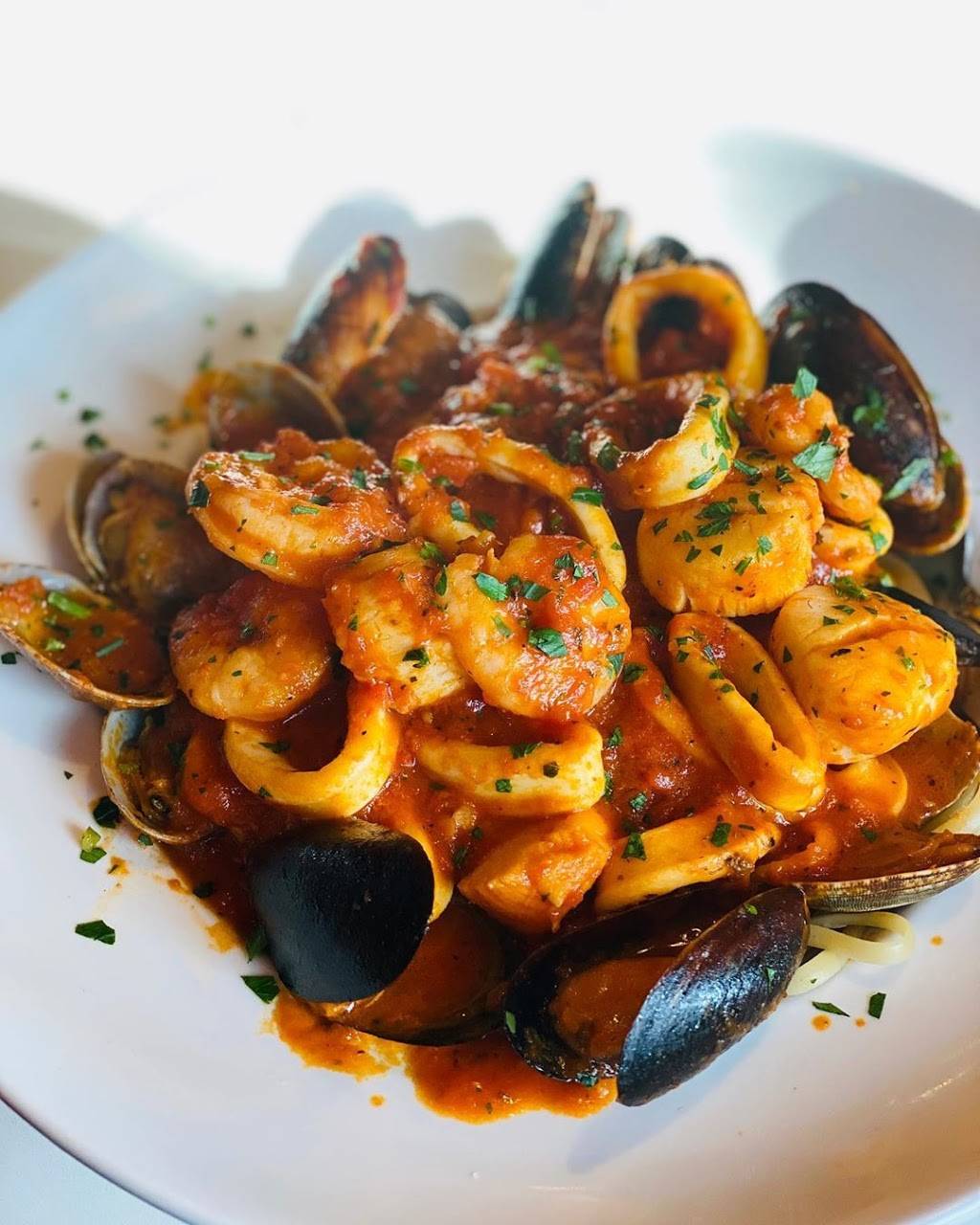 3 Brothers Pizza Of Glen Cove | meal delivery | 70 Forest Ave, Glen Cove, NY 11542, USA | 5162772291 OR +1 516-277-2291