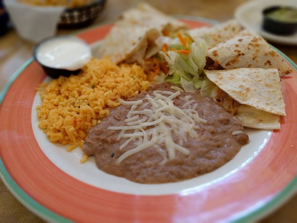 La Estacion | restaurant | 319 Williams St, Waukesha, WI 53186, USA | 2625211986 OR +1 262-521-1986