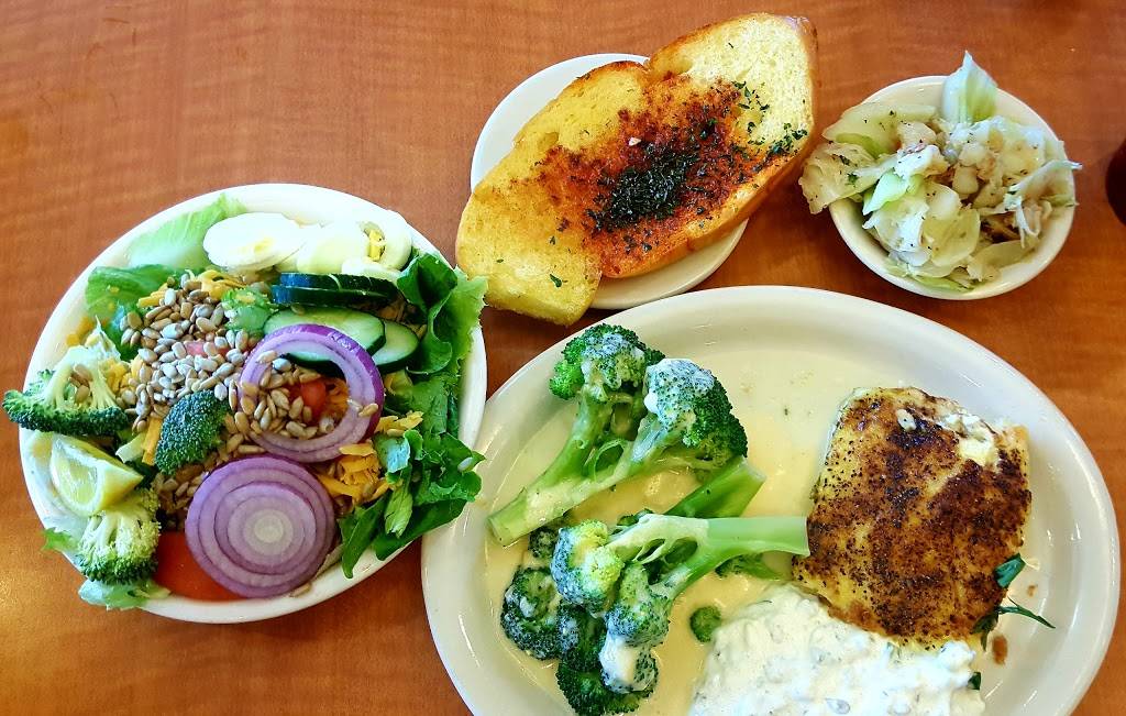 Lubys | restaurant | 9251 Floyd Curl Dr, San Antonio, TX 78240, USA | 2106996652 OR +1 210-699-6652