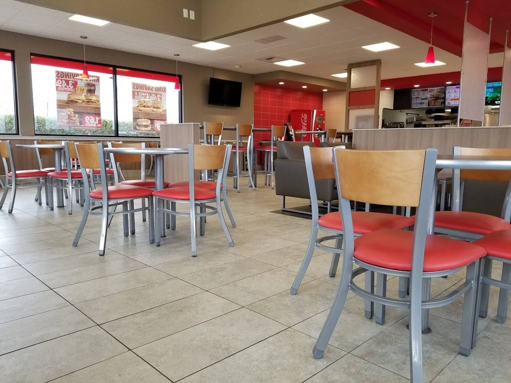 Burger King | restaurant | 309 Gardner Field Rd, Taft, CA 93268, USA | 6617633796 OR +1 661-763-3796