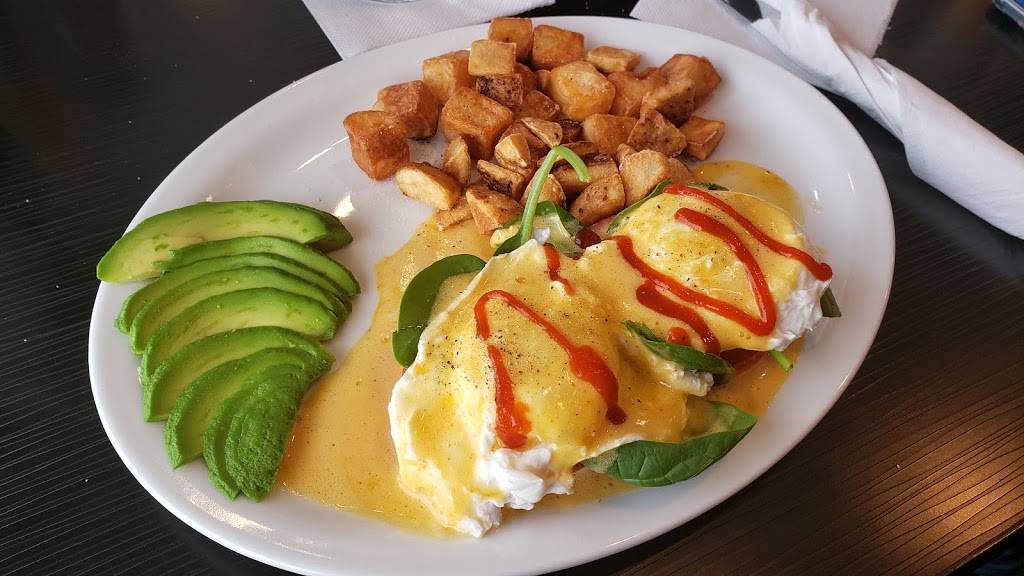 Old King Bistro | restaurant | 2934 King St E, Kitchener, ON N2A 1A7, Canada | 5192085464 OR +1 519-208-5464