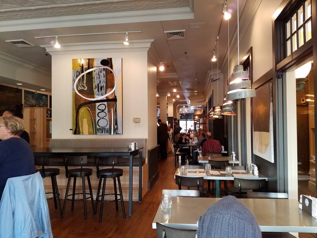 Butchs Dry Dock | restaurant | 44 E 8th St, Holland, MI 49423, USA | 6163968227 OR +1 616-396-8227