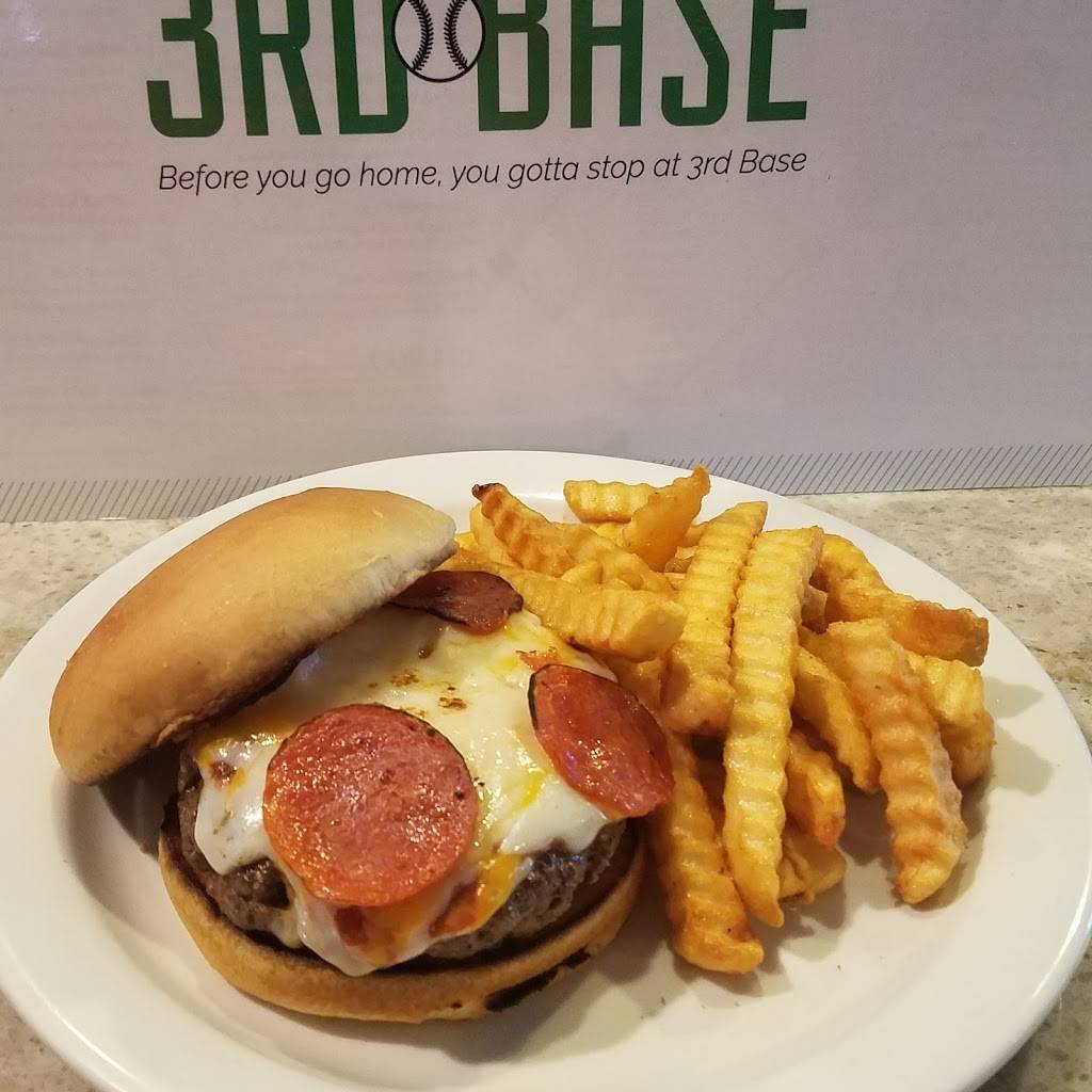3rd Base Bar and Grill | restaurant | 800 N 8th St, Council Bluffs, IA 51503, USA | 7123226804 OR +1 712-322-6804