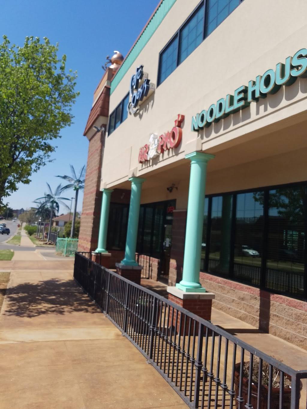 Mr. Pho | restaurant | 1133 NW 25th St, Oklahoma City, OK 73106, USA | 4055257692 OR +1 405-525-7692