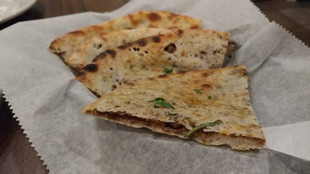 Curry Point | meal takeaway | 3913 N Sheffield Ave, Chicago, IL 60613, USA | 7739359048 OR +1 773-935-9048