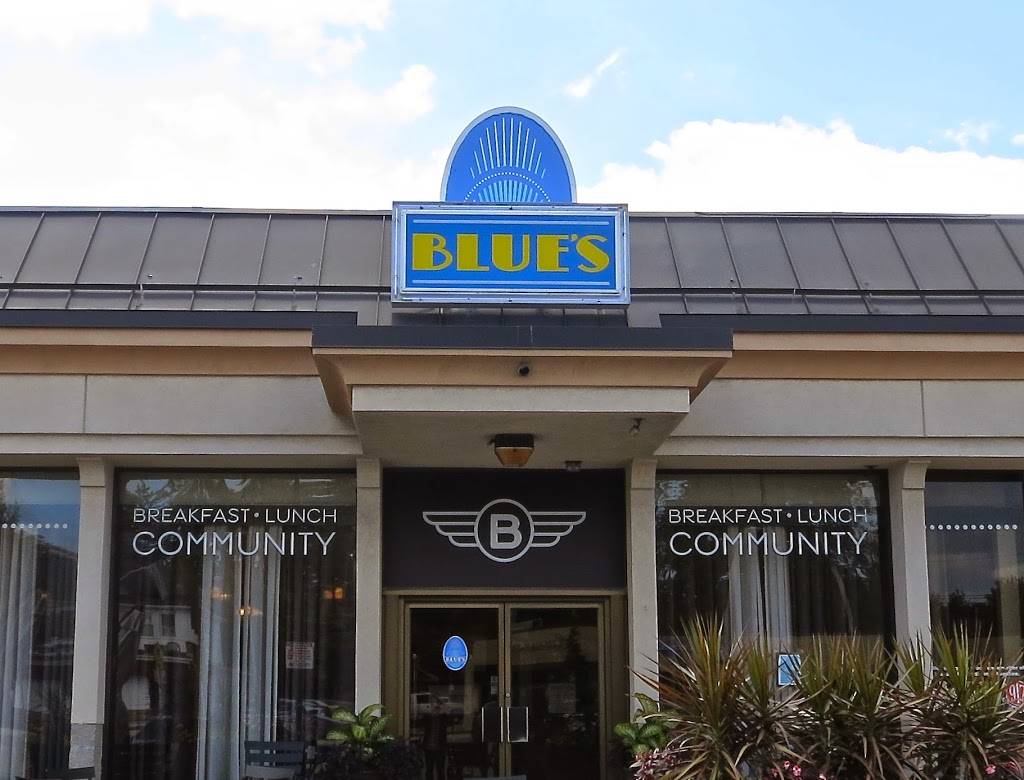 Blues Egg | restaurant | 317 N 76th St, Milwaukee, WI 53213, USA | 4142993180 OR +1 414-299-3180