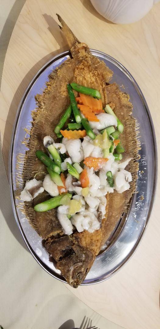 Le Dish | restaurant | 1280 NJ-33, Hamilton Township, NJ 08690, USA | 6097850008 OR +1 609-785-0008