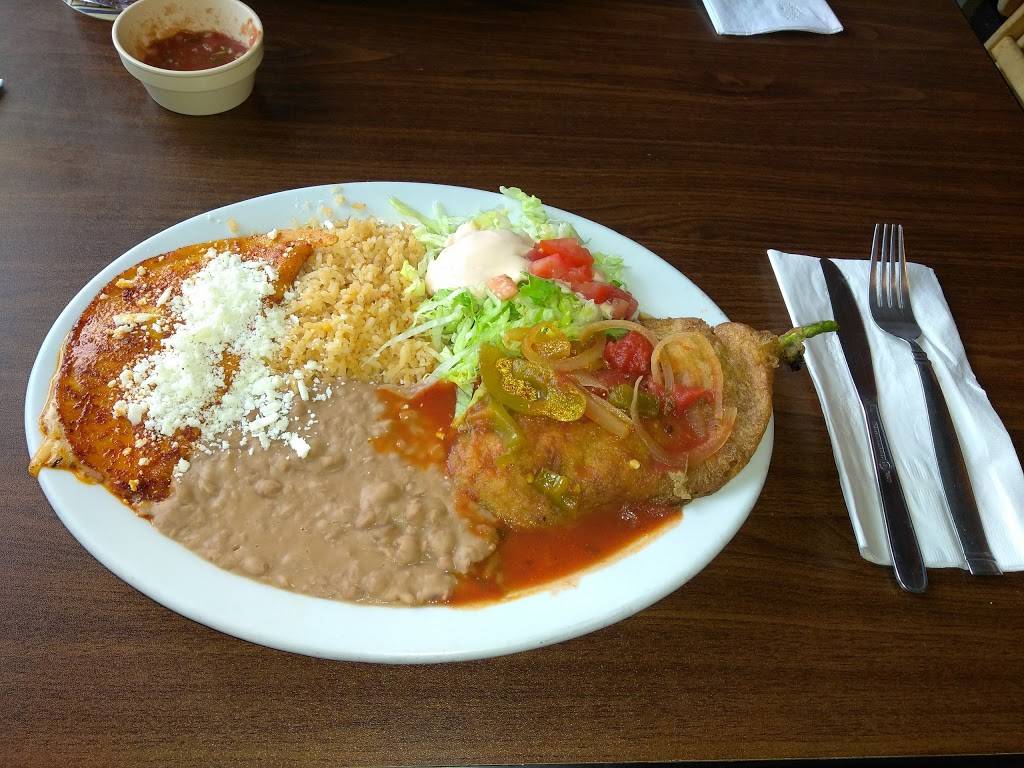 Los Pinos | restaurant | 2019 Pacific Ave, Santa Cruz, CA 95060, USA | 8314252554 OR +1 831-425-2554