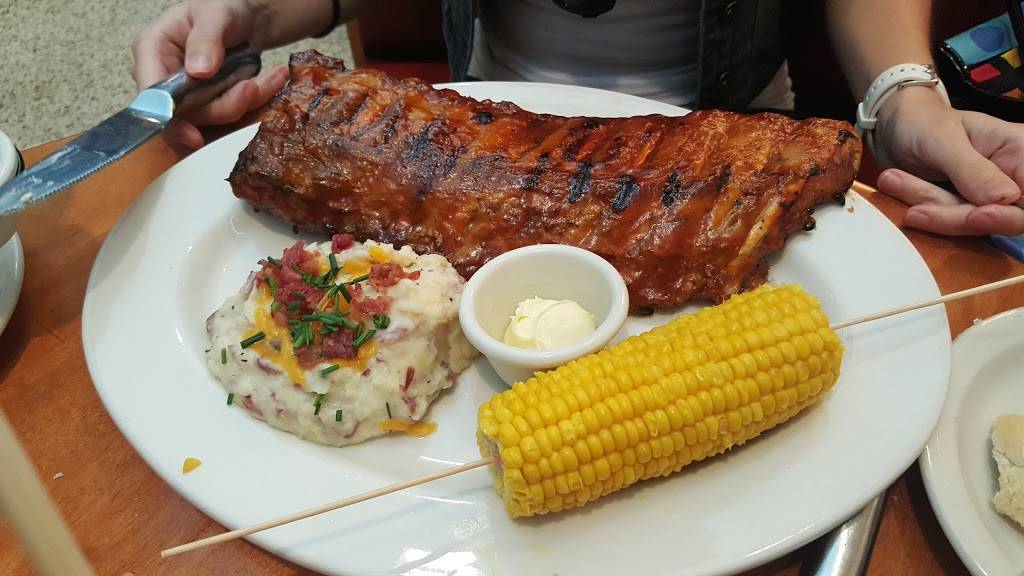 Tony Romas | restaurant | 18050 Collins Ave, Sunny Isles Beach, FL 33160, USA | 3059327907 OR +1 305-932-7907