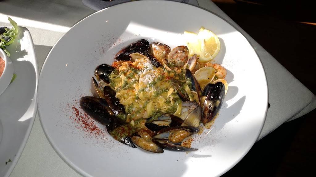 The Green Gateau | restaurant | 330 S 10th St, Lincoln, NE 68508, USA | 4024770330 OR +1 402-477-0330