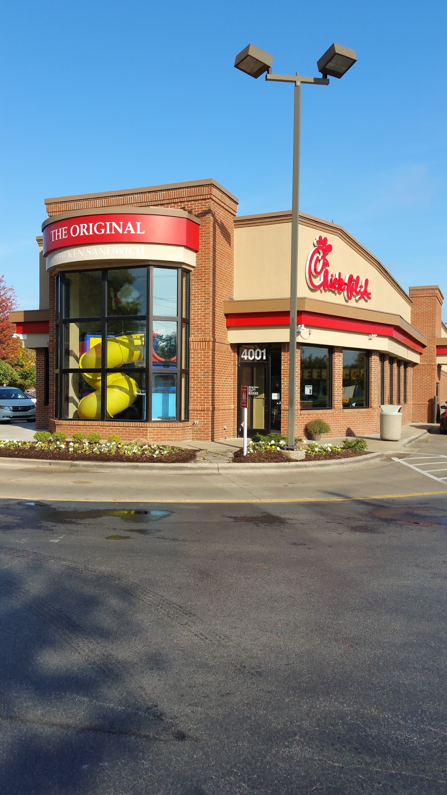 Chick-fil-A | restaurant | 4001 W Walnut St, Rogers, AR 72756, USA | 4796364664 OR +1 479-636-4664