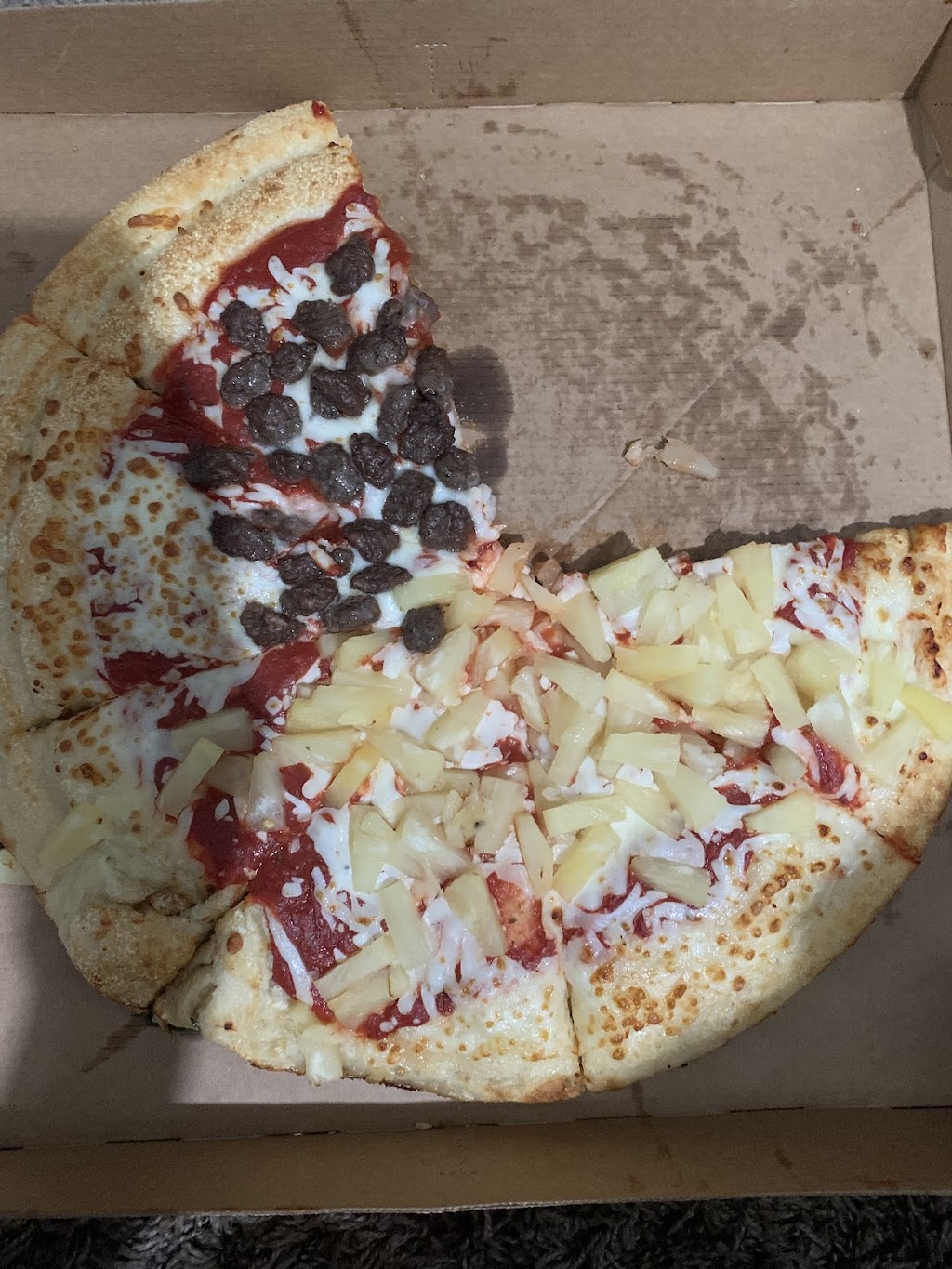 Little Caesars Pizza | restaurant | 827 Akers St Ste 103, Visalia, CA 93277, USA | 5597542694 OR +1 559-754-2694