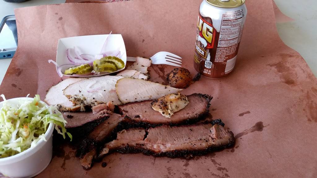 Fastys BBQ Joint | restaurant | 1936 E F St, Oakdale, CA 95361, USA | 2094930375 OR +1 209-493-0375